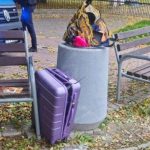 Chwila nieuwagi podczas fotografowania Rynku. Policjanci odnaleźli skradzioną walizkę turystki nad Wisłokiem