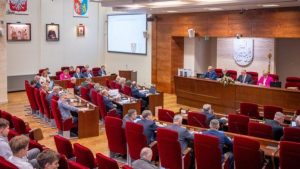 „Mercosur grozi polskiemu rolnictwu". Sejmik województwa podkarpackiego przeciwko umowie UE