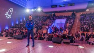 „To nie science fiction, to zawód”. Sławosz Uznański spotkał się ze studentami w Rzeszowie [ZDJĘCIA]