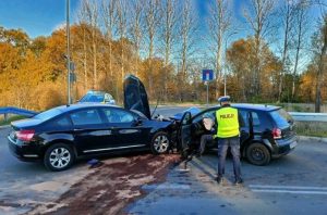 Zderzenie czołowe w Sędziszowie Małopolskim. Cztery osoby w szpitalu