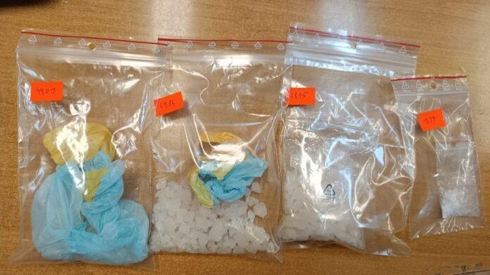 150-g-mefedronu-policja-brzozow-1 23-latek miał w samochodzie 150 gramów mefedronu. Grozi mu nawet 10 lat więzienia