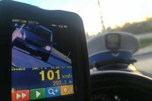 Dwoje nastolatków i zabrane prawa jazdy. Już wcześniej byli zatrzymywani przez policję