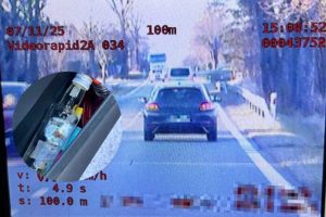 Dwukrotnie pijany za kierownicą. Tłumaczył policjantom, że jedzie do ukochanej [ZDJĘCIA]