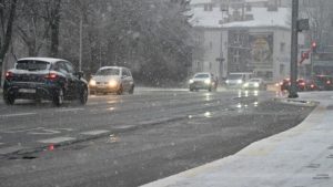 Pierwszy śnieg na Podkarpaciu. Kolizja za kolizją w Rzeszowie i okolicach