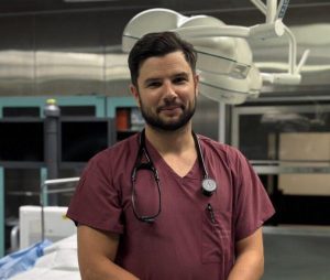 Rzeszowski lekarz z prestiżowym certyfikatem. Duże osiągnięcie Bartłomieja Wróbla