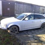 Skradzione audi i trop prowadzący pod szkołę. Złodziejem okazał się nastolatek