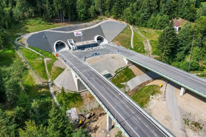 tunele w ciagu drogi s19 jawornik lutcza