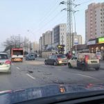 Kolizja na al. Powstańców Warszawy w Rzeszowie. Zablokowany pas i korki w stronę zapory [ZDJĘCIA]