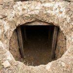 Migranci zrobili podkop pod granicą polsko-białoruską. 130 osób zatrzymanych