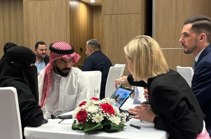 turysci w bieszczadach z krajow arabskich - 01 Podkarpacka Regionalna Organizacja Turystyczna