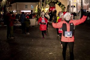 Rodzinny Bieg Mikołajkowy ponownie na ulicach Rzeszowa. Pobiegną w świątecznych przebraniach
