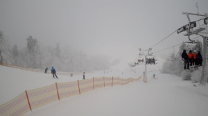 Sezon narciarski na Podkarpaciu wystartował! Długie trasy, brak kolejek i ceny, które nie mrożą portfela