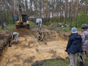 "Zakończyliśmy poszukiwania w Jureczkowej". Wiceszef MSZ Ukrainy o przełomie w historii i lęku Rosji