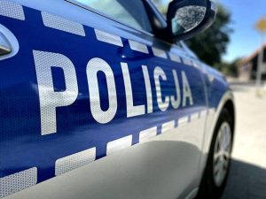 2,5 promila we krwi i za kółko. Podróż zakończyła się w rowie