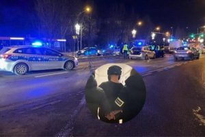 Areszt po pościgu z Kolbuszowej do Rzeszowa. Pijany 27-latek zaatakował policjantów