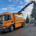 Potwór z wieżą ssącą o zasięgu pięciu metrów. Wart prawie 2 mln udrożni i oczyści każdą sieć kanalizacyjną