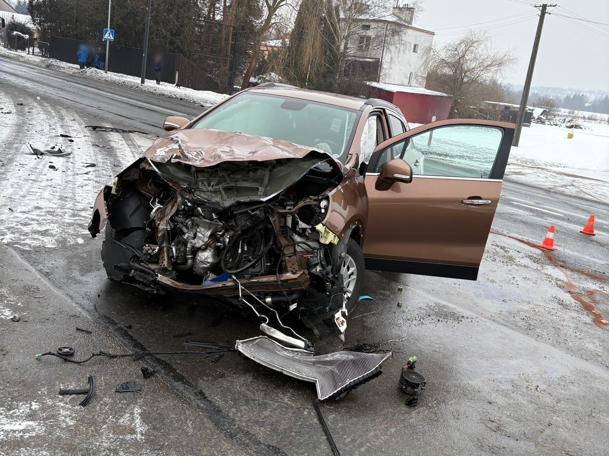 ciężarówka wjechała w budynek