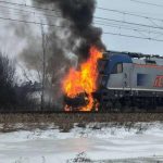 Skład PKP Intercity Szczecin - Rzeszów wpadł na osobówkę. Potem w auto uderzyła kolejna lokomotywa