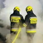 Straż pożarna postawiona na nogi. Płonęły budynki gospodarcze [ZDJĘCIA]