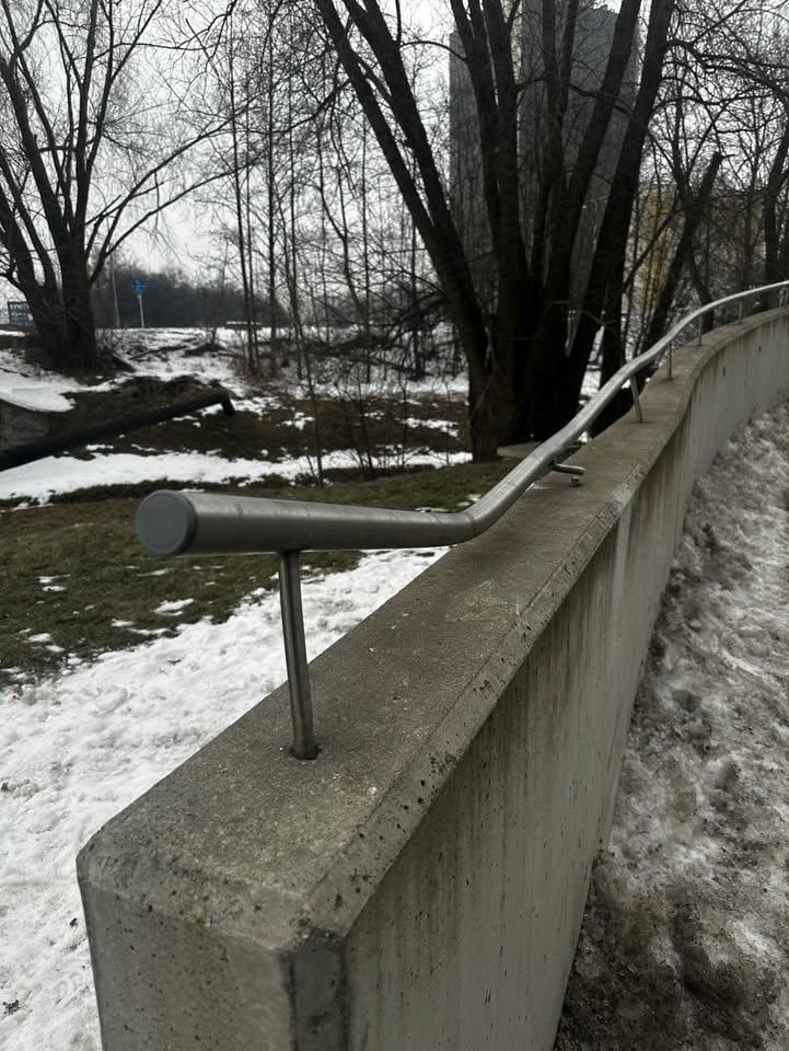 wypadł z wieżowca rzeszów