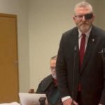 Grzegorz Braun ponownie przed sądem. "Napadła mnie, po czym nakłamała gazetom i prokuratorowi"