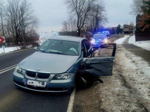 Na podwójnym gazie prosto w mazdę. Kierowca odpowie przed sądem