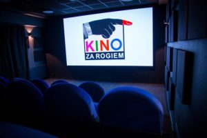 Od zapachu napalmu o poranku aż po Beksińskich. Wielkie kino już dziś w Kinie za Rogiem Café