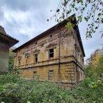 Perła architektoniczna szuka ratunku. Pałac można go kupić [ZDJĘCIA] 