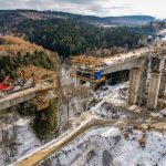 Prace mostowe na odcinku Babica-Jawornik przekroczyły 78 proc. Drogowy majstersztyk [ZDJĘCIA & FILM]