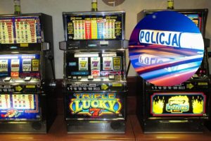 Awantura w salonie gier pod Rzeszowem. 38-latek groził pracownicy śmiercią