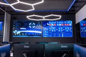 Cyberwojna w rzeszowskiej sali wykładowej. WSIiZ szkoli „cyfrowych żołnierzy”