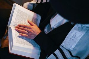 Cztery tysiące Żydów w drodze do Leżajska. W nocy główne uroczystości