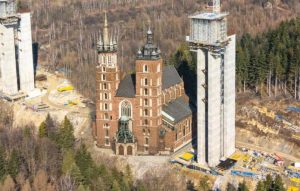 Największa estakada w Polsce powstaje na Podkarpaciu. Zmieści się pod nią wieża Mariacka [ZDJĘCIA]