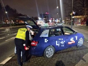 Nocna akcja służb w Rzeszowie. Sprawdzali, kto wozi nas „na aplikację”