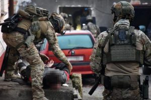 Wielka akcja policji i kontrterrorystów z Rzeszowa. Mnóstwo narkotyków i zatrzymania [WIDEO, ZDJĘCIA]