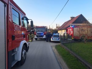 Nowatorski sposób parkowania. 30-letni kierowca popisał się umiejętnościami