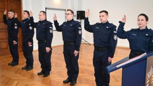 Nowi funkcjonariusze rzeszowskiej policji złożyli ślubowanie [ZDJĘCIA]