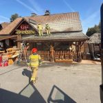 Pożar karczmy w Kraczkowej. Ogień znów uderzył w znane miejsce przy trasie Rzeszów - Łańcut [ZDJĘCIA]