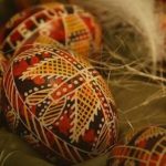 Wielkanocna rewolucja przy stole. Na Podkarpaciu mężczyźni chwytają za nożyki