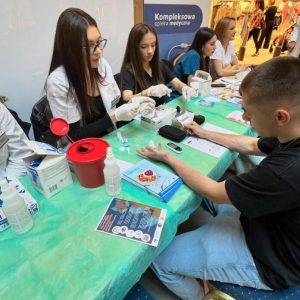 Zrób zakupy i bezpłatnie sprawdź stan zdrowia. „Zdrowie pod Kontrolą” w sobotę w Galerii Rzeszów [ZDJĘCIA]