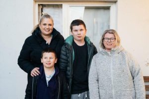 Poruszający dramat samotnej matki z Podkarpacia. „Nasz Nowy Dom” odmieni życie rodziny [ZDJĘCIA]