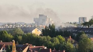 Pożar w budynku na ulicy Strzelniczej w Rzeszowie. Kilka zastępów w akcji