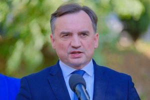 Zbigniew Ziobro jest w USA. Politycy zapowiadają, że będą na niego czekać