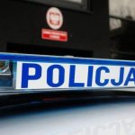 Zwłoki w stanie rozkładu odnalezione w mieszkaniu. Policja wyważyła drzwi