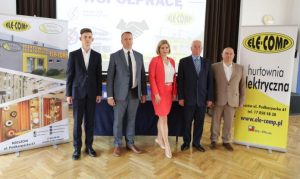 "Elektronik" w Rzeszowie zyskuje potężnego partnera. Współpraca otworzy uczniom drzwi do kariery [ZDJĘCIA]