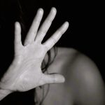 Horror w mieszkaniu na Podkarpaciu. Połamał czaszkę partnerce