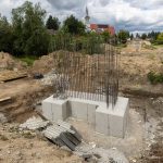 Kładka nad rzeką Strug w Rzeszowie nabiera kształtów. Rośnie mała, ale ważna inwestycja [ZDJĘCIA]
