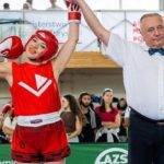 Pięści i kopnięcia w ruch. Sukces studentki WSPiA w kickboxingu. Złoty medal! [ZDJĘCIA]