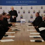 Roszady w Diecezji Rzeszowskiej. Ponad trzydziestu księży zmieni parafie [ZDJĘCIA]