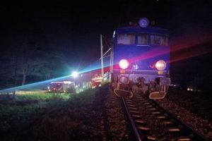Strażacy ugasili pożar silnika w pociągu. Ruch Kraków - Rzeszów był wstrzymany w obu kierunkach